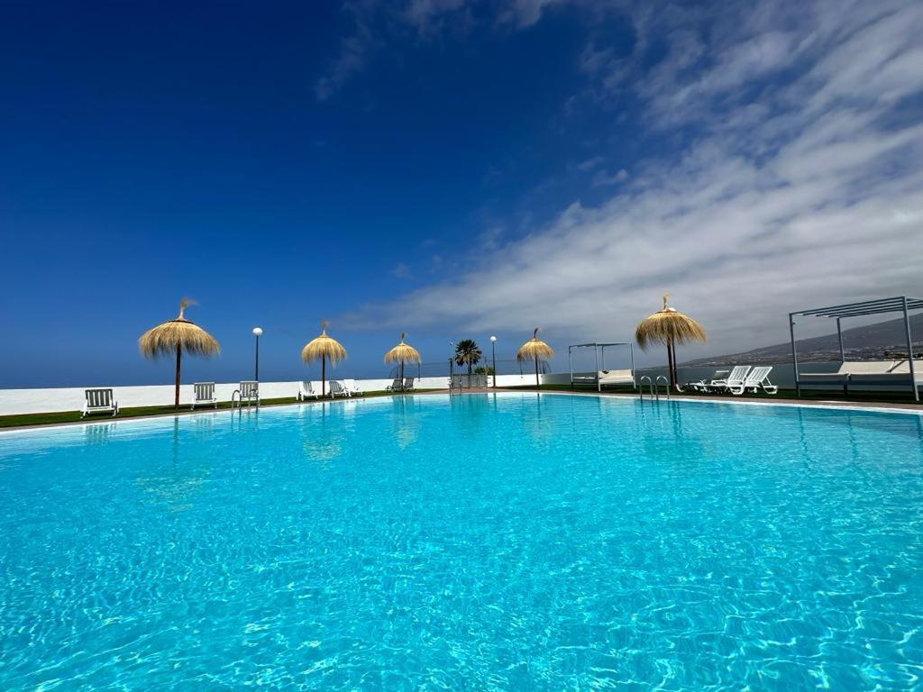 אדחה Island Village Ocean View מראה חיצוני תמונה